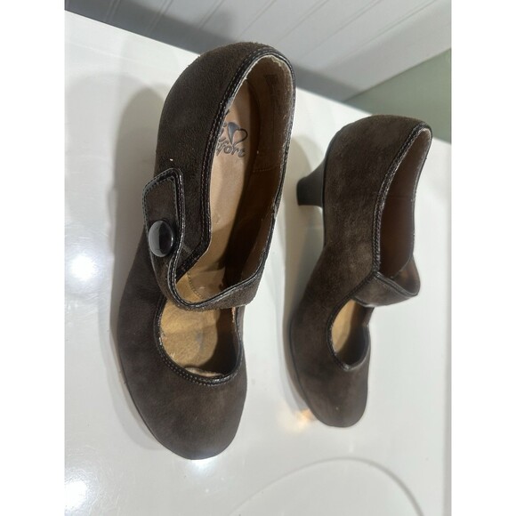 i love Comfort Womens Mary-Jane Brown Suede Pumps US 7.5 Heel 2.5" - Picture 1 of 8